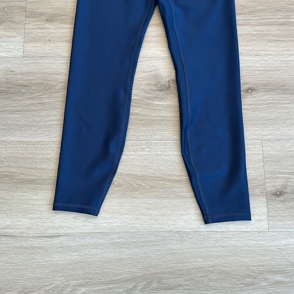 Alo yoga airlift leggings Color navy - Picture 7 of 9